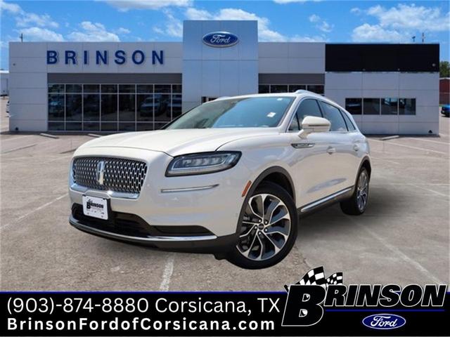 Photo of 2023 Ceramic Pearl Metallic Tinted Clearcoat Lincoln Nautilus