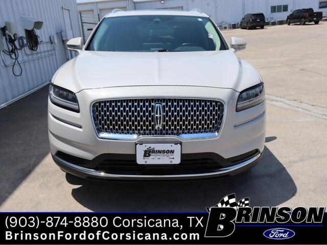 Photo of 2023 Ceramic Pearl Metallic Tinted Clearcoat Lincoln Nautilus