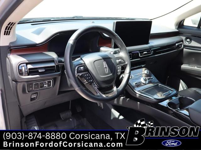 Photo of 2023 Ceramic Pearl Metallic Tinted Clearcoat Lincoln Nautilus