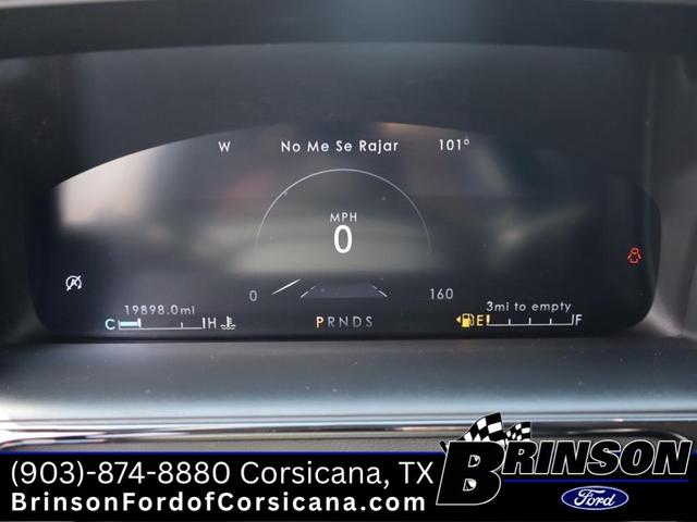Photo of 2023 Ceramic Pearl Metallic Tinted Clearcoat Lincoln Nautilus