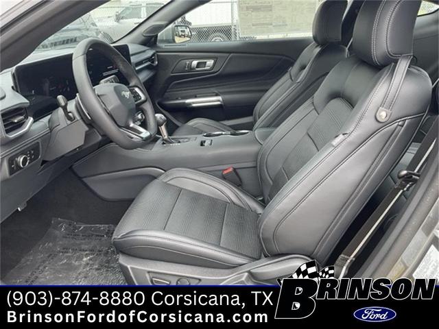 Photo of 2025 Gray Ford Mustang