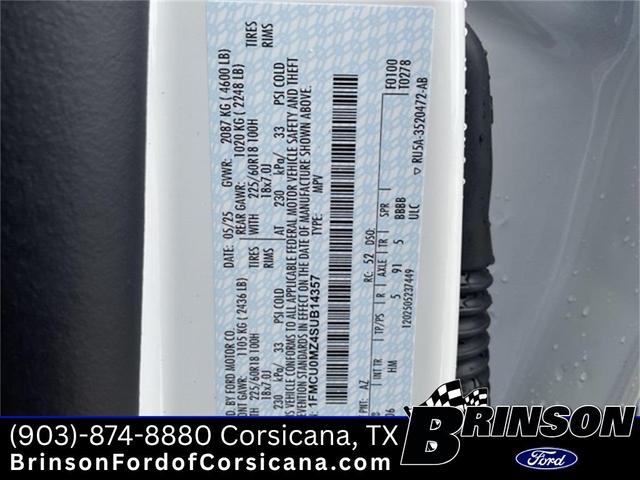 Photo of 2025 Star White Ford Escape