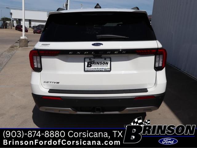 Photo of 2025 Oxford White Ford Explorer