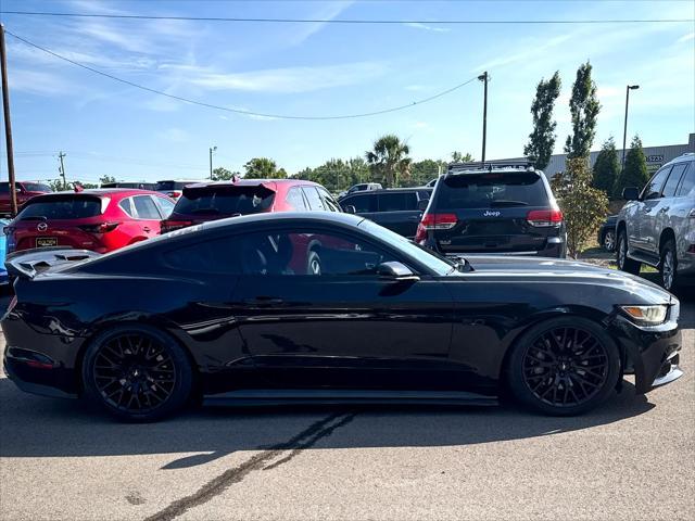 Photo of 2017 Black Ford Mustang