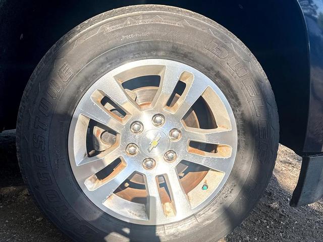 Photo of 2017 Blue Chevrolet Tahoe