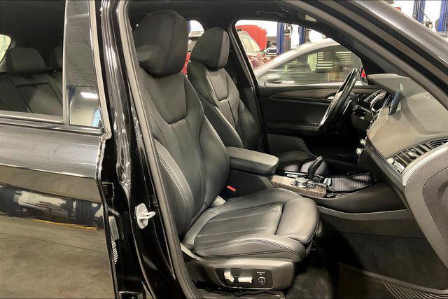 Photo of 2018 Black Sapphire Metallic BMW X3