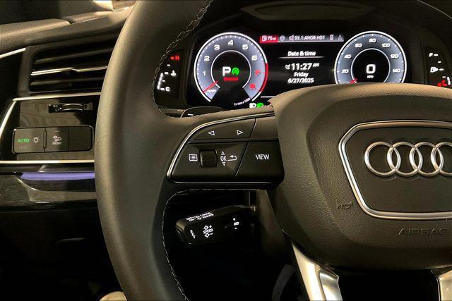 Photo of 2025 Satellite Silver Metallic Audi Q8