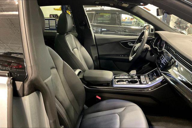 Photo of 2025 Satellite Silver Metallic Audi Q8