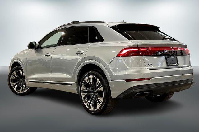 Photo of 2025 Satellite Silver Metallic Audi Q8