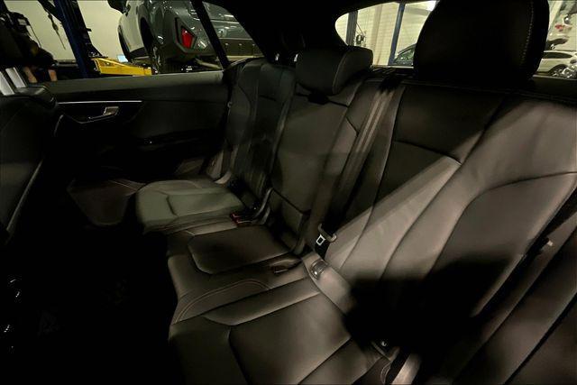 Photo of 2025 Satellite Silver Metallic Audi Q8