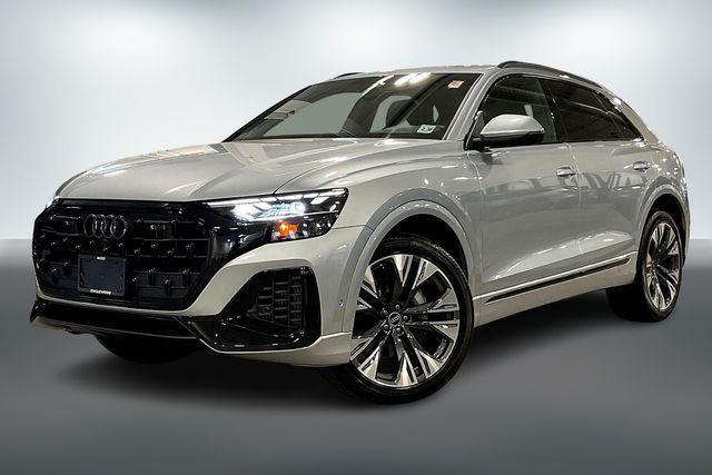 Photo of 2025 Satellite Silver Metallic Audi Q8
