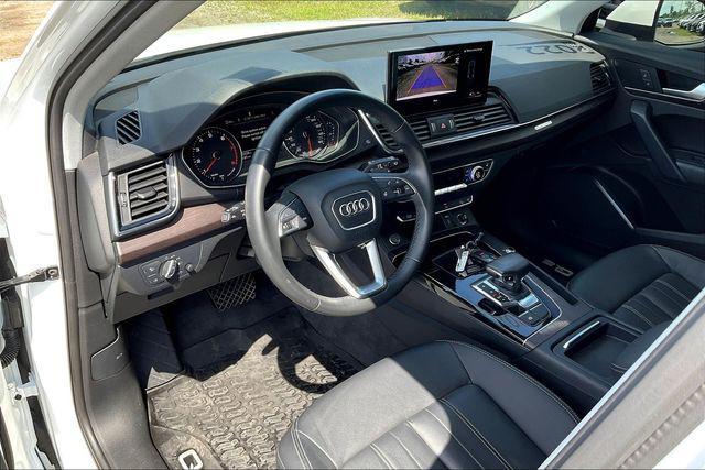 Photo of 2022 Ibis White Audi Q5
