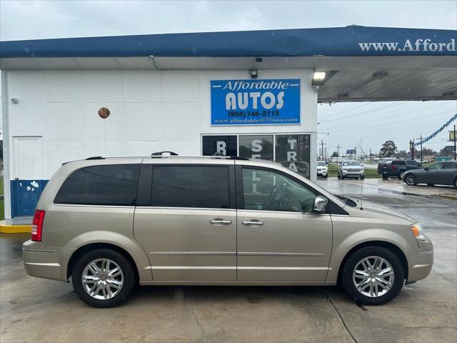 2009 Chrysler Town & Country