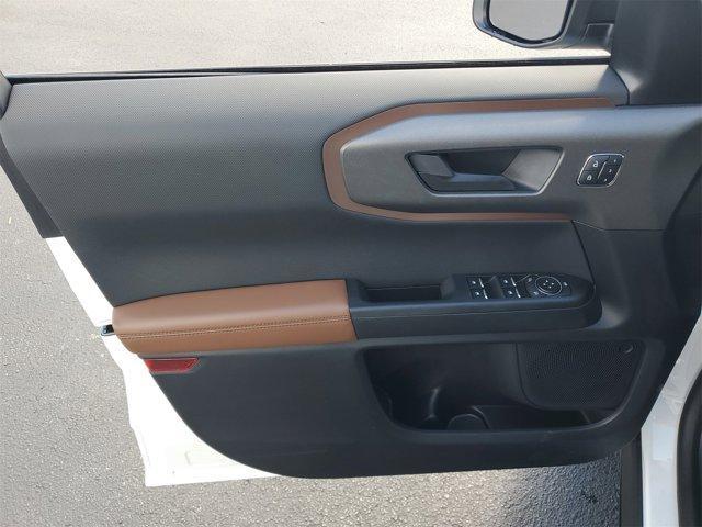 Photo of 2025 Oxford White Ford Bronco Sport