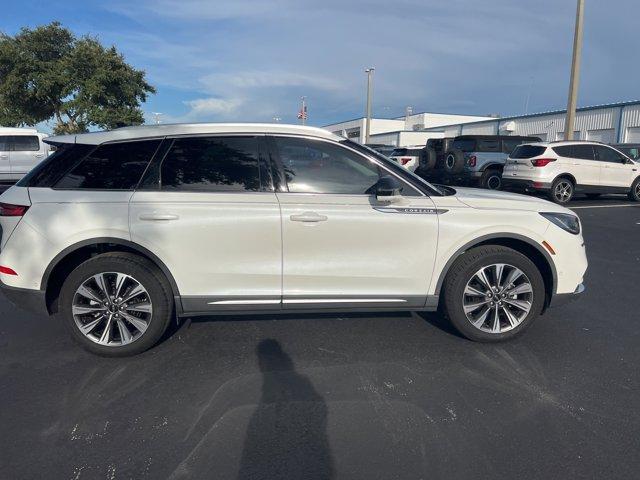 Photo of 2022 Pristine White Lincoln Corsair