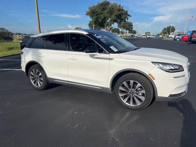 Photo of 2022 Pristine White Lincoln Corsair