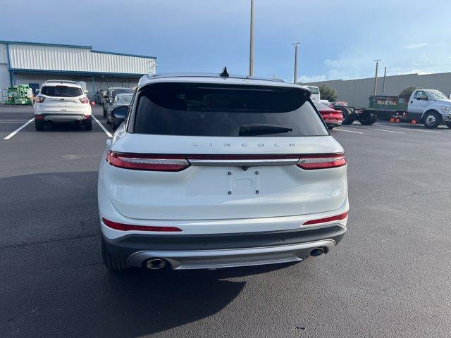 Photo of 2022 Pristine White Lincoln Corsair