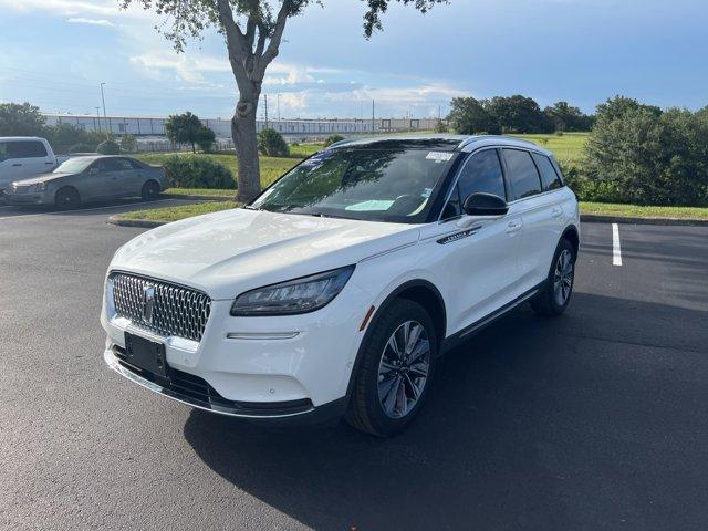 Photo of 2022 Pristine White Lincoln Corsair