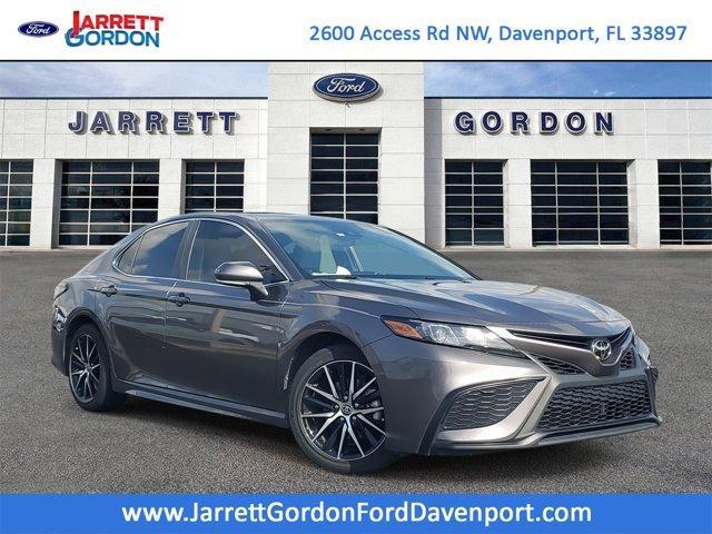Photo of 2023 Gray Toyota Camry