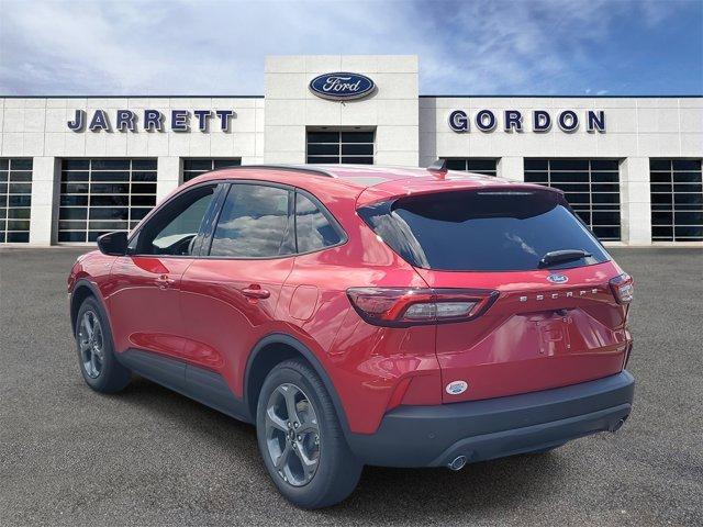 Photo of 2025 Rapid Red Metallic Tinted Clearcoat Ford Escape