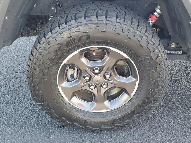 Photo of 2021 Sting Gray Clearcoat Jeep Gladiator