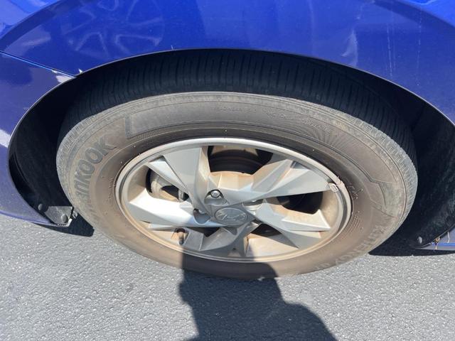 Photo of 2023 Blue Hyundai ELANTRA