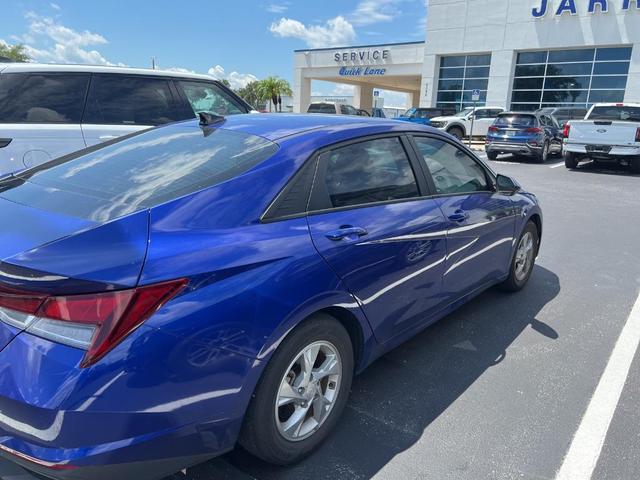Photo of 2023 Blue Hyundai ELANTRA