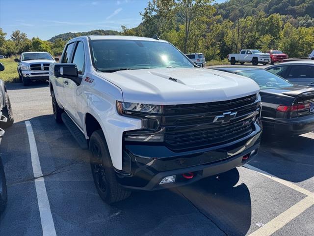 Photo of 2022 Iridescent Pearl Tricoat Chevrolet Silverado 1500