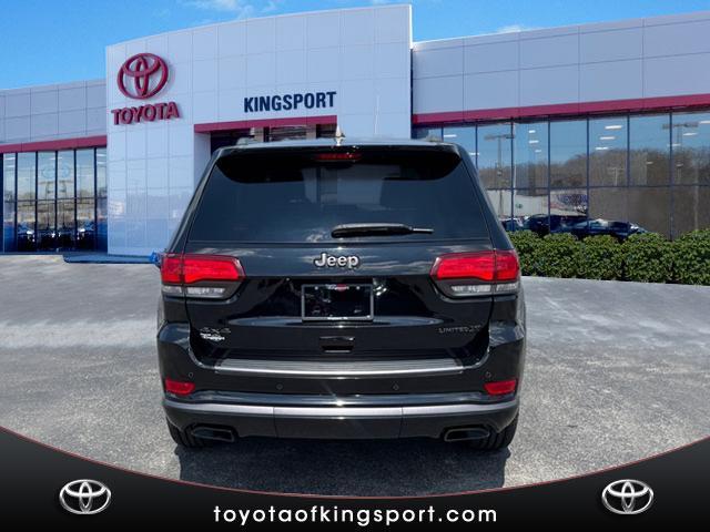Photo of 2020 Velvet Red Pearlcoat Jeep Grand Cherokee