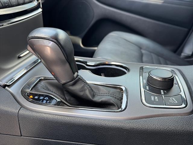 Photo of 2020 Velvet Red Pearlcoat Jeep Grand Cherokee