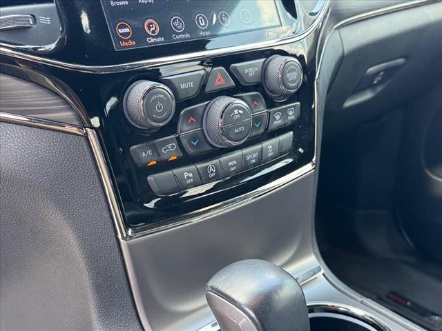 Photo of 2020 Velvet Red Pearlcoat Jeep Grand Cherokee