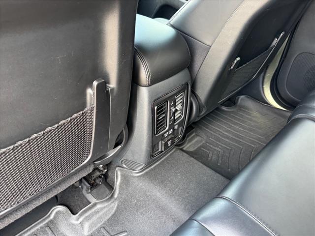 Photo of 2020 Velvet Red Pearlcoat Jeep Grand Cherokee