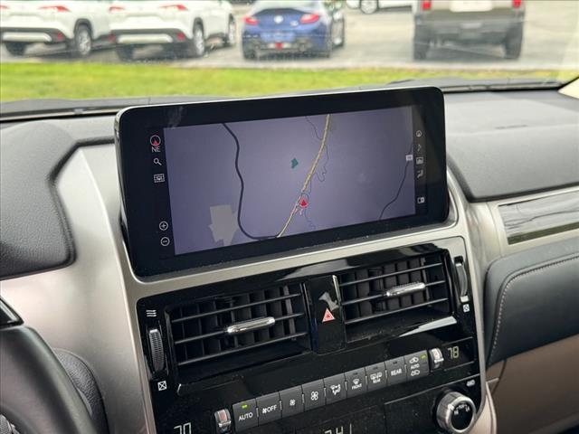 Photo of 2023 Atomic Silver Lexus GX 460