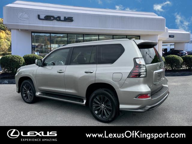Photo of 2023 Atomic Silver Lexus GX 460