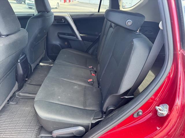 Photo of 2018 Ruby Flare Pearl Toyota RAV4