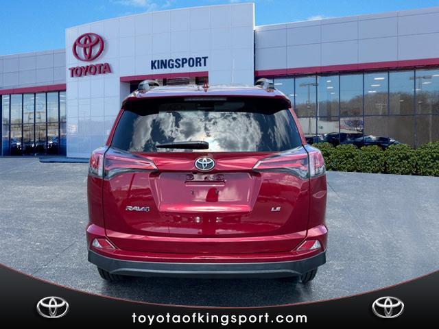 Photo of 2018 Ruby Flare Pearl Toyota RAV4
