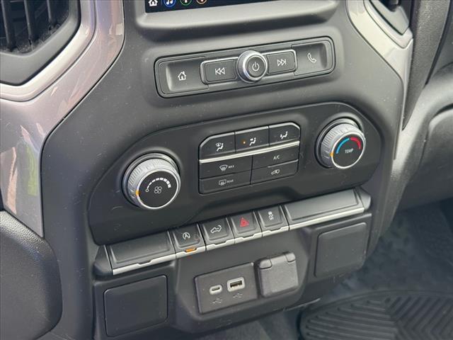 Photo of 2022 Black Chevrolet Silverado 1500