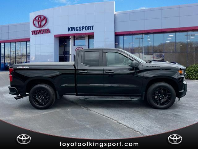 Photo of 2022 Black Chevrolet Silverado 1500