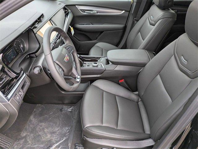 Photo of 2025 Stellar Black Metallic Cadillac XT6
