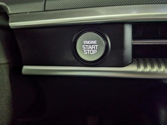 Photo of 2023 Sapphire Blue Kia K5
