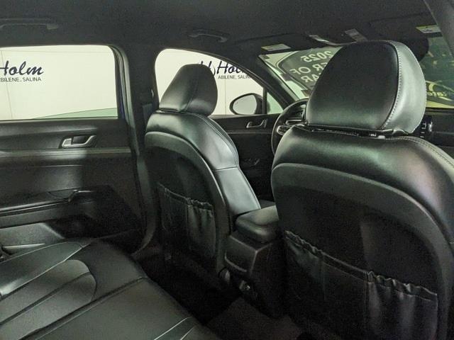 Photo of 2023 Sapphire Blue Kia K5
