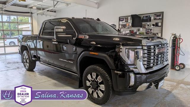 Photo of 2024 Onyx Black GMC Sierra 2500