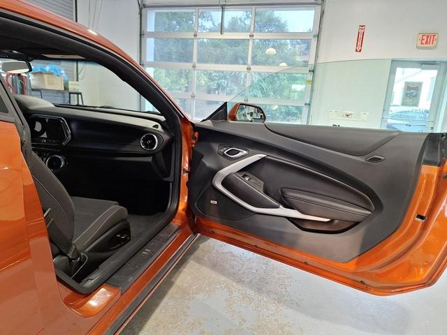 Photo of 2022 Vivid Orange Metallic Chevrolet Camaro