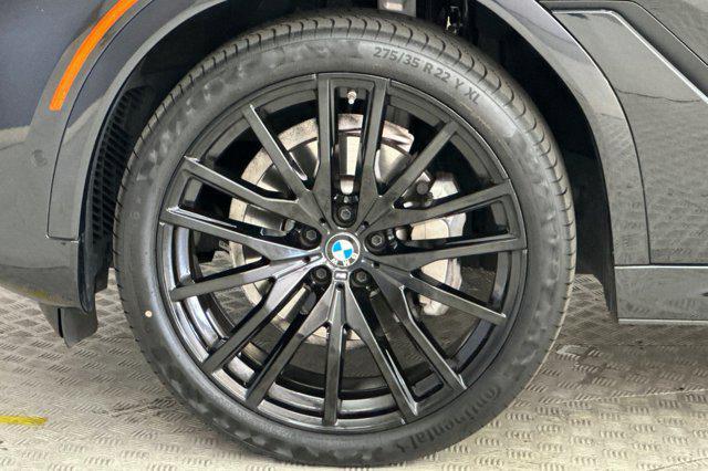 Photo of 2023 Black Sapphire Metallic BMW X6