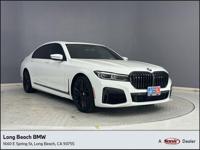 2022 BMW 740