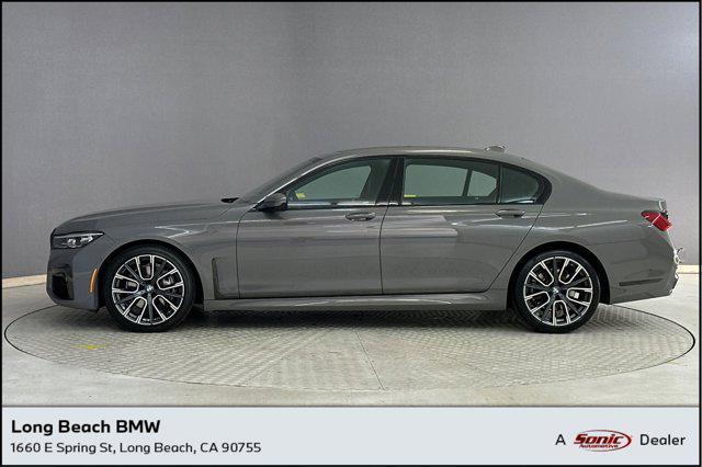 2022 BMW 740