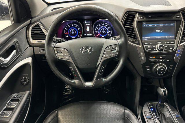 Photo of 2016 Sparkling Silver Hyundai Santa Fe Sport