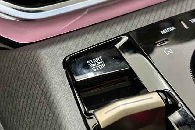 Photo of 2025 Alpine White BMW X3