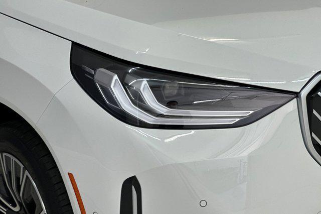 Photo of 2025 Alpine White BMW X3