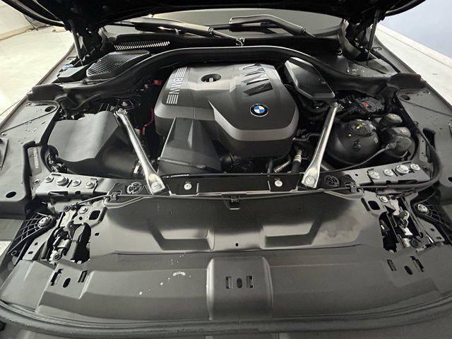 Photo of 2025 Black Sapphire Metallic BMW 530